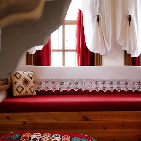 Boutique Musee Hotel *