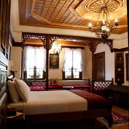Boutique Musee Hotel *