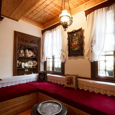 Boutique Musee Hotel *