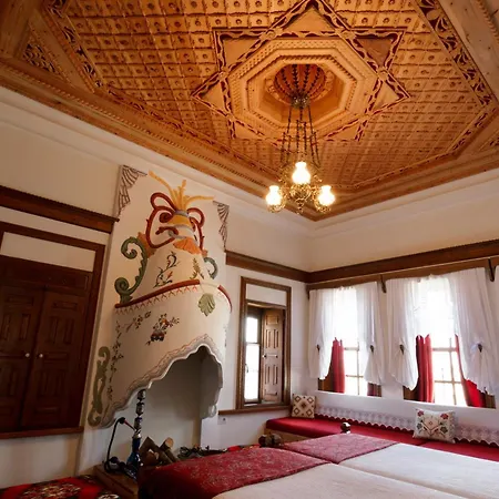 Boutique Musee Hotel *