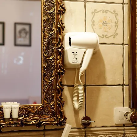 Boutique Musée Hotel *