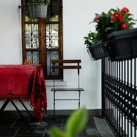 Boutique Musée * Gjirokastër