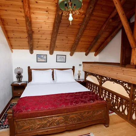 Boutique Musee Hotel *
