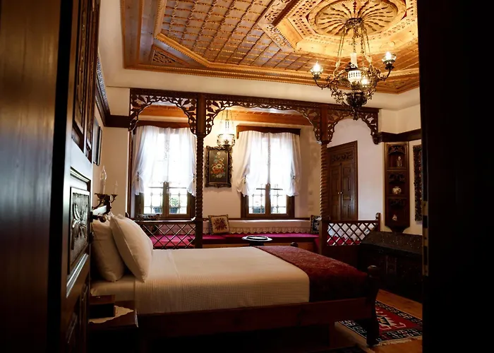Boutique Musee Hotel *